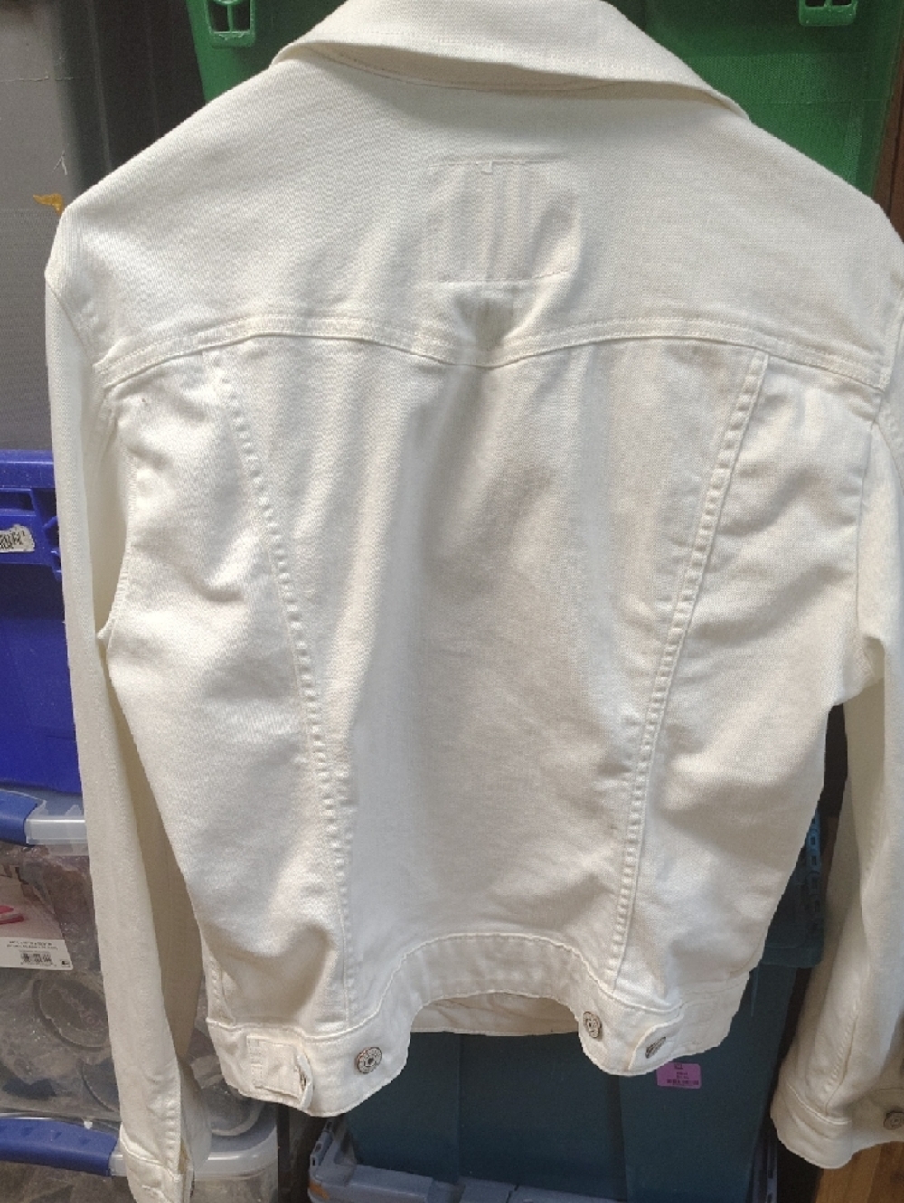 Levi's Women's White Denim Jacket - Picture 4 of 4